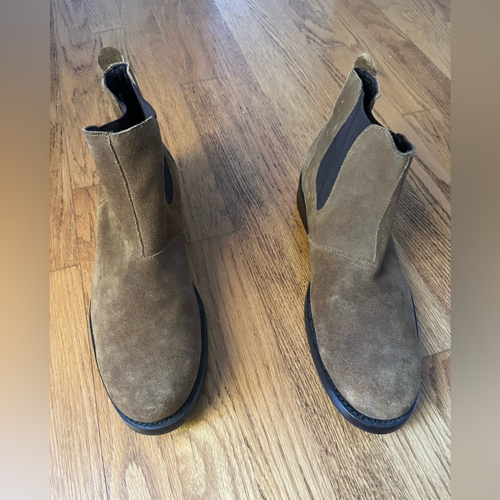 Wolverine 1000 Mile Chelsea Boots size 8.5
